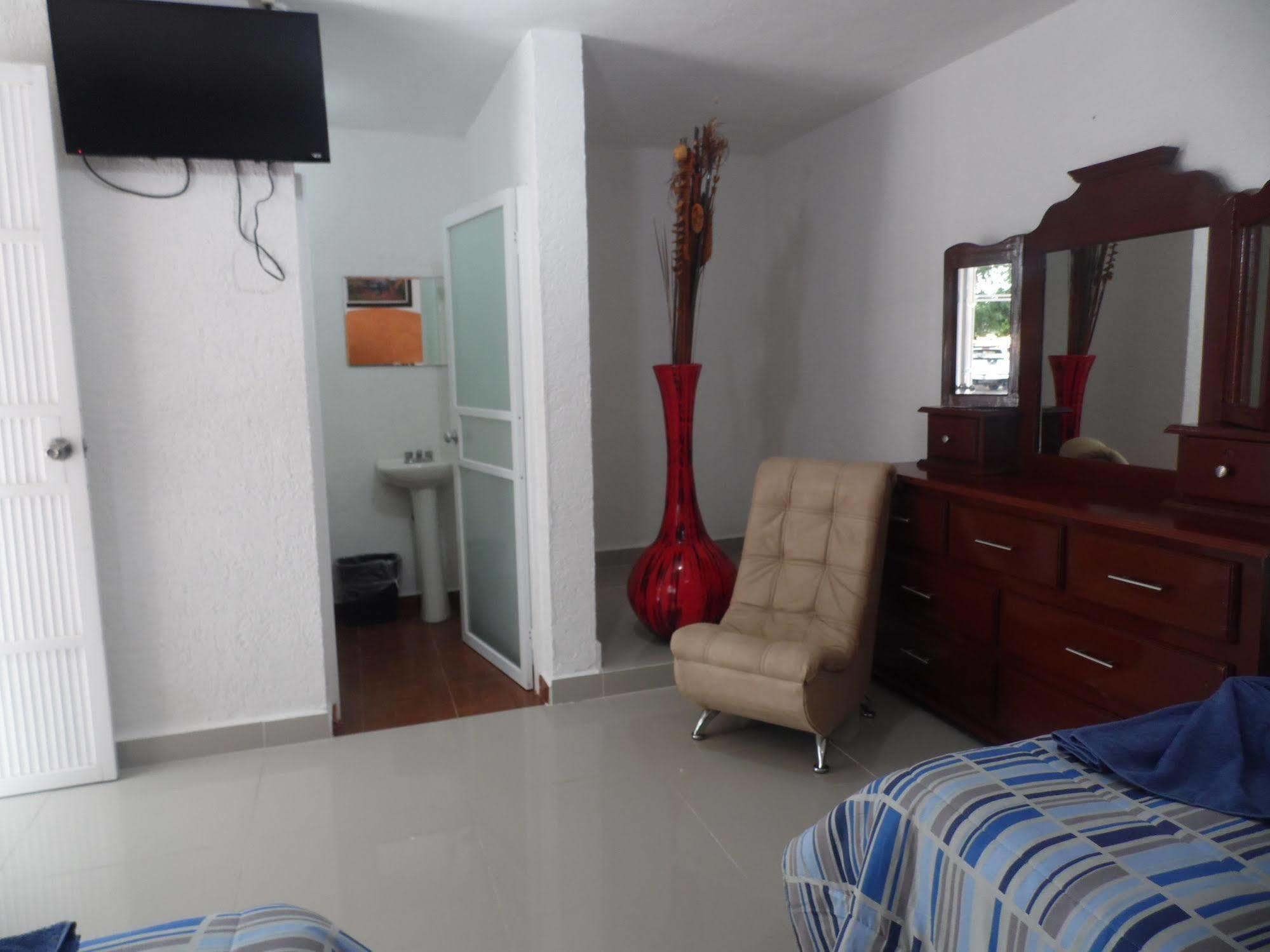 Hotel Hacienda Ixtlan Cozumel Kültér fotó