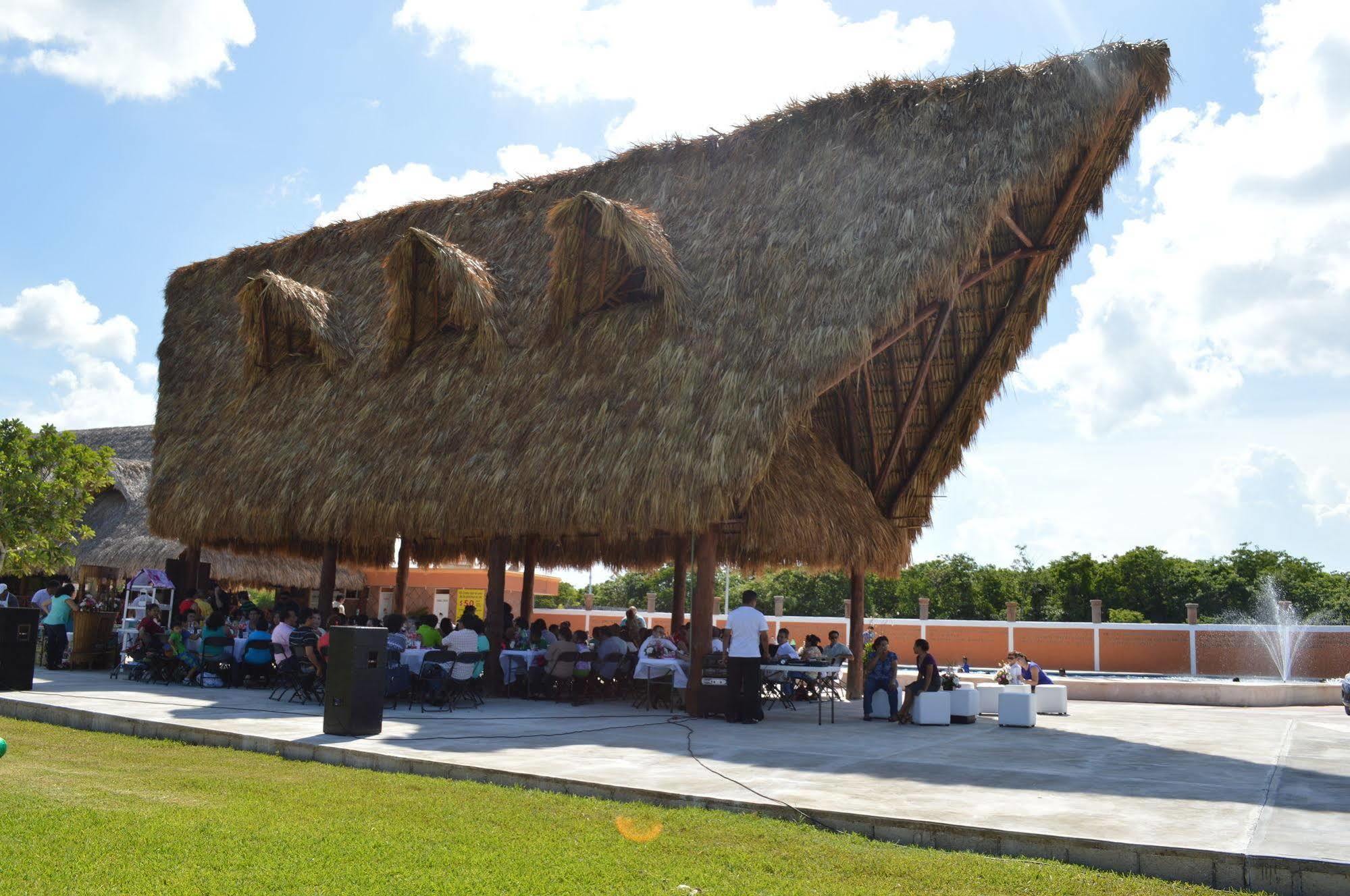 Hotel Hacienda Ixtlan Cozumel Kültér fotó